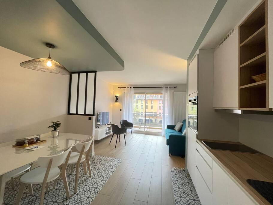 Quai Des Cordeliers, Balcon Et Vieille Ville Анси Екстериор снимка