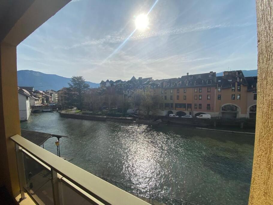 Quai Des Cordeliers, Balcon Et Vieille Ville Анси Екстериор снимка
